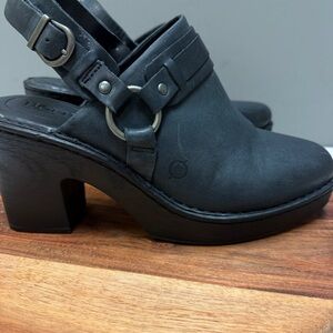 Born‎ Navy Leather Hudson Mule sz 9